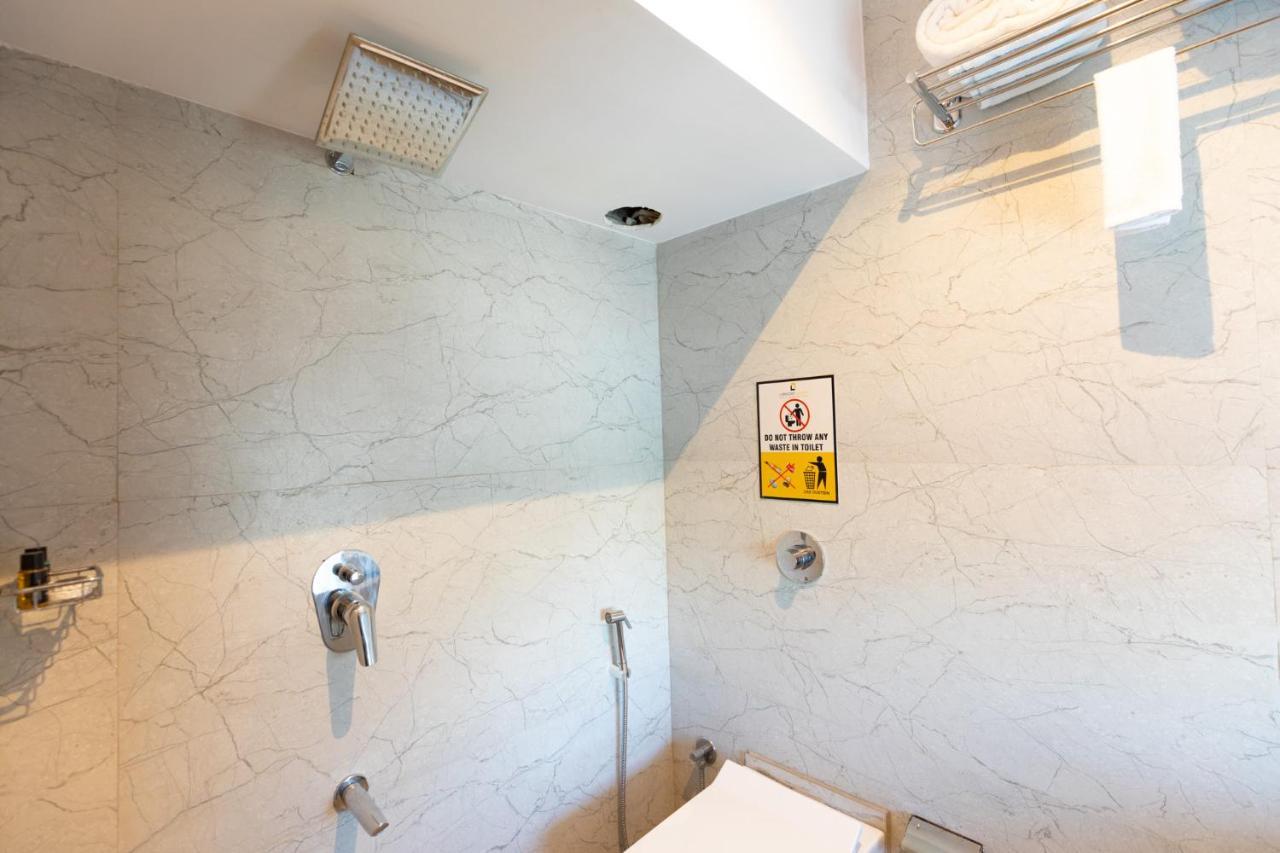 Hotel Larmont Luxury Mumbai Bagian luar foto